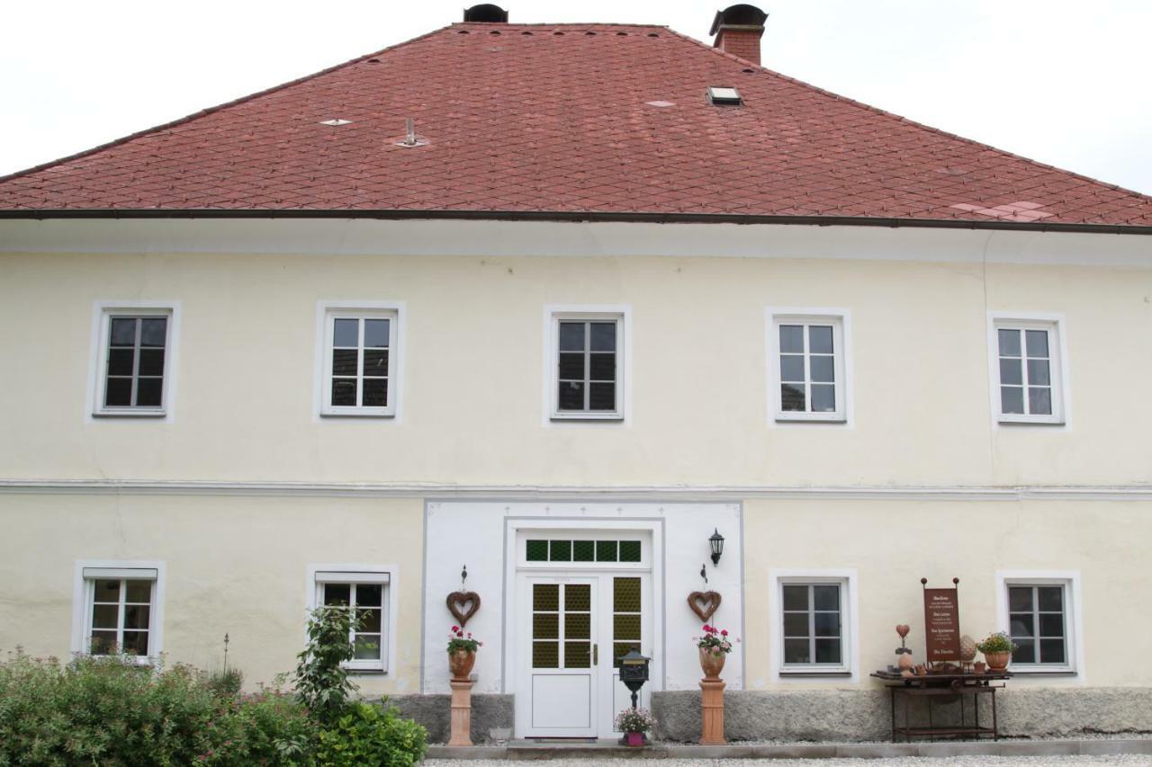 Apartamento Gutshof Bartl 1 Klagenfurt am Woerthersee Exterior foto